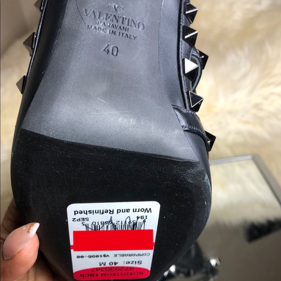 VALENTINO ROCKSTUD LEATHER PUMPS - Picture 11 of 14